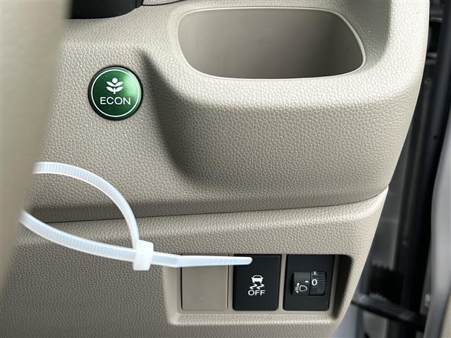 N-WGN C 社外8インチSDナビ/Bluetooth/フルセグTV/バックカメラ/純正フロアマット/純正ドアバイザー/リモコンキー/アイドリングストップ/ハロゲンランプ/ヘッドランプレベライザー(11枚目)