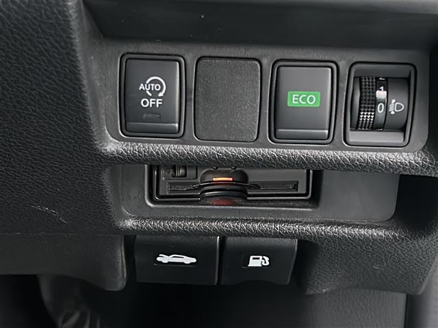 エクストレイル ２０Ｘ　エマージェンシーブレーキパッケージ　禁煙／ワンオナ／純正ナビ／保証書／スペアキー／前席シートヒーター／ビルトインＥＴＣ／前後クリアランスソナー／エマージェンシーブレーキ／レーンキープアシスト／盗難防止装置／横滑り防止装置（12枚目）