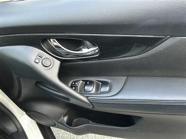 エクストレイル ２０Ｘ　エマージェンシーブレーキパッケージ　禁煙／ワンオナ／純正ナビ／保証書／スペアキー／前席シートヒーター／ビルトインＥＴＣ／前後クリアランスソナー／エマージェンシーブレーキ／レーンキープアシスト／盗難防止装置／横滑り防止装置（22枚目）