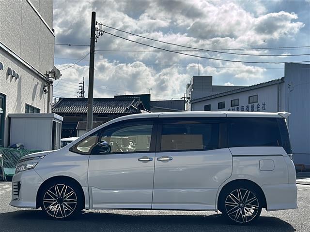 ヴォクシー ＺＳ　煌（34枚目）