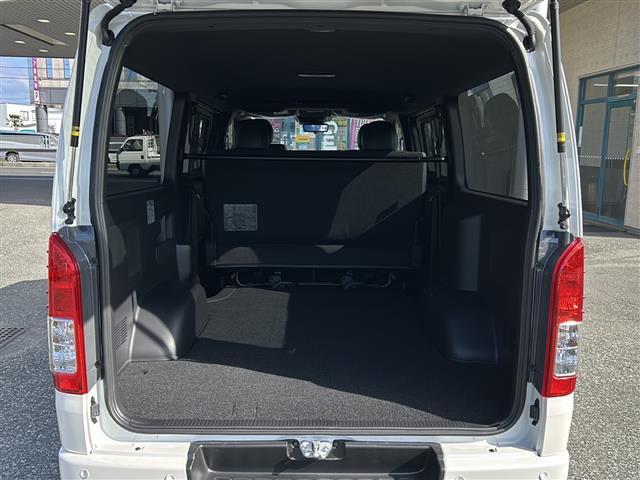 ハイエースバン スーパーＧＬ　ダーク　プライムＩＩ　ワンオーナー／純正デジタルインナーミラー／バックカメラ／トヨタセーフティー／プリクラッシュセーフティー／レーンディパーチャーアラート／クリアランスソナー／パーキングサポートブレーキ／スペアキー×１（33枚目）