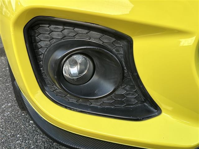 気になる車はすぐにお問い合わせください！画面右側の００６６から始まる無料ダイヤルからお問い合わせ下さい！専門スタッフがお車のご質問にお答えいたします！