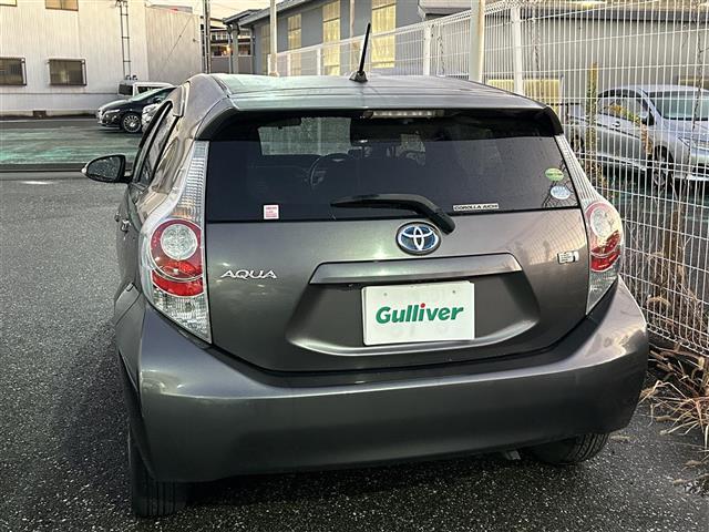 アクア G 社外SDナビ BT FM AM フルセグTV バックカメラ ドアバイザー プッシュスタート ETC(3枚目)