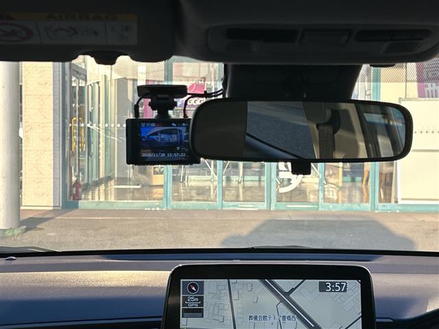 アクア Z ワンオーナー 純正ナビ 純正15インチAW 純正フロアマット 全方位カメラ アイドリングストップ ウィンカーミラー クルーズコントロール ETC 保証書 取扱説明書(4枚目)