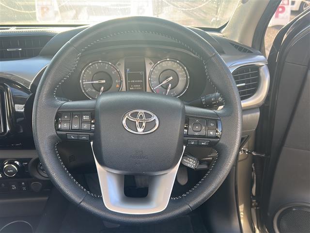 ハイラックス Ｚ　禁煙／純正ナビ／ＧＲフロントエアロ／ＧＲサイドステップ／社外ドライブレコーダー／前後クリアランスソナー／追従機能付きクルーズコントロール／レーンキープアシスト／ＥＴＣ／純正１７インチＡＷ／スペアキー（11枚目）