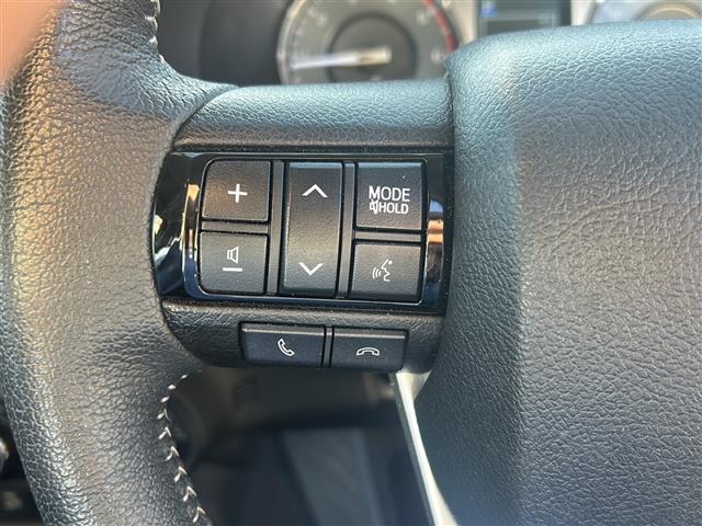 ハイラックス Ｚ　禁煙／純正ナビ／ＧＲフロントエアロ／ＧＲサイドステップ／社外ドライブレコーダー／前後クリアランスソナー／追従機能付きクルーズコントロール／レーンキープアシスト／ＥＴＣ／純正１７インチＡＷ／スペアキー（12枚目）