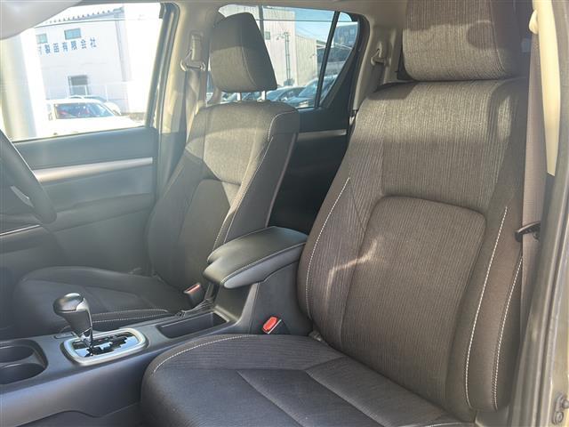 ハイラックス Ｚ　禁煙／純正ナビ／ＧＲフロントエアロ／ＧＲサイドステップ／社外ドライブレコーダー／前後クリアランスソナー／追従機能付きクルーズコントロール／レーンキープアシスト／ＥＴＣ／純正１７インチＡＷ／スペアキー（18枚目）