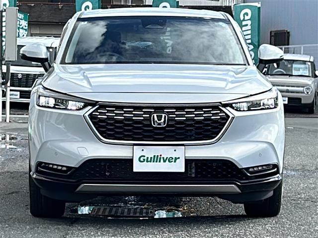 ヴェゼル e:HEV Z ワンオナ/禁煙/純正ナビ/ドラレコ/ETC/バックカメラ/シートヒーター/レーンキープアシスト/クルーズコントロール/プリクラッシュ/パワーバックドア/置くだけ充電/純正フロアマット/純正AW(6枚目)