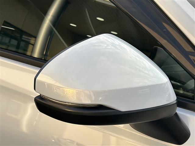 ヴェゼル e:HEV Z ワンオナ/禁煙/純正ナビ/ドラレコ/ETC/バックカメラ/シートヒーター/レーンキープアシスト/クルーズコントロール/プリクラッシュ/パワーバックドア/置くだけ充電/純正フロアマット/純正AW(14枚目)