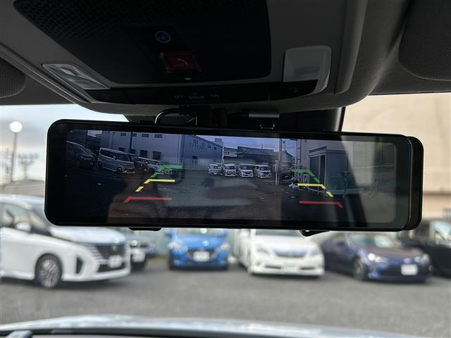 ヴェゼル e:HEV Z ワンオナ/禁煙/純正ナビ/ドラレコ/ETC/バックカメラ/シートヒーター/レーンキープアシスト/クルーズコントロール/プリクラッシュ/パワーバックドア/置くだけ充電/純正フロアマット/純正AW(23枚目)