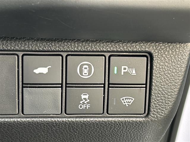 ヴェゼル e:HEV Z ワンオナ/禁煙/純正ナビ/ドラレコ/ETC/バックカメラ/シートヒーター/レーンキープアシスト/クルーズコントロール/プリクラッシュ/パワーバックドア/置くだけ充電/純正フロアマット/純正AW(40枚目)