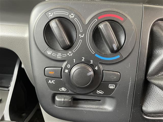 エブリイ ジョインターボ　ワンオーナー、純正オーディオ（ＡＭ、ＦＭ、ＣＤ、ＡＵＸ）、ヘッドライトレベライザー、スライドドア、純正フロアマット、ＡＢＳ、フルタイム４ＷＤ、インタークーラー付きターボ、イモビライザー（30枚目）