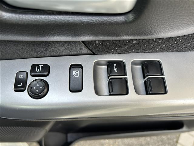 スペーシア X ワンオーナー/社外SDナビ(FM/AM/BT/ワンセグTV)/アイドリングストップ/ビルトインETC/片側パワスラ/D席シートヒーター/フロアマット/ドアバイザー/ABS/LDA/衝突軽減ブレーキ(19枚目)