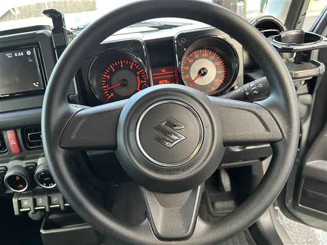 気になる車はすぐにお問い合わせください!画面右側の0066から始まる無料ダイヤルからお問い合わせ下さい!専門スタッフがお車のご質問にお答えいたします!