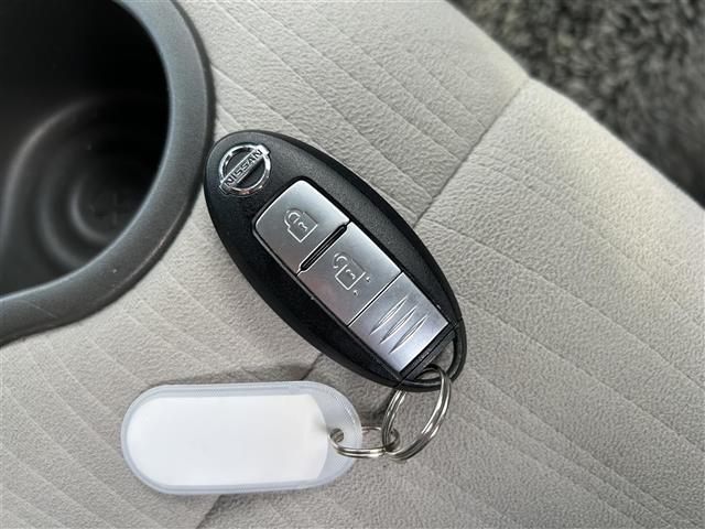 キューブ １５Ｘ　純正ナビ／フルセグＴＶ／ＥＴＣ／スマートキー／Ｂｌｕｅｔｏｏｔｈ／アイドリングストップ／電動格納ミラー／前後ドラレコ／プッシュスタート／ＡＣ（32枚目）