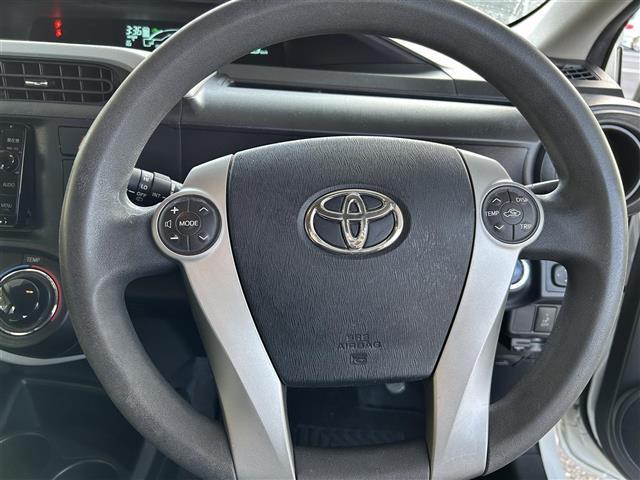 アクア Ｓ　純正ナビ／フルセグＴＶ／ＤＶＤ再生／ＥＴＣ／バックカメラ／Ｂｌｕｅｔｏｏｔｈ／ステアリングスイッチ／電格ミラー／スマートキー（11枚目）