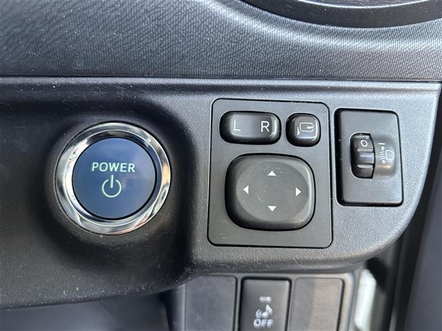 アクア Ｓ　純正ナビ／フルセグＴＶ／ＤＶＤ再生／ＥＴＣ／バックカメラ／Ｂｌｕｅｔｏｏｔｈ／ステアリングスイッチ／電格ミラー／スマートキー（13枚目）