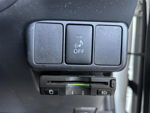 アクア Ｓ　純正ナビ／フルセグＴＶ／ＤＶＤ再生／ＥＴＣ／バックカメラ／Ｂｌｕｅｔｏｏｔｈ／ステアリングスイッチ／電格ミラー／スマートキー（14枚目）