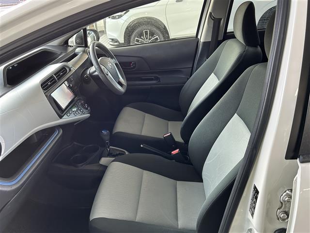 アクア Ｓ　純正ナビ／フルセグＴＶ／ＤＶＤ再生／ＥＴＣ／バックカメラ／Ｂｌｕｅｔｏｏｔｈ／ステアリングスイッチ／電格ミラー／スマートキー（23枚目）