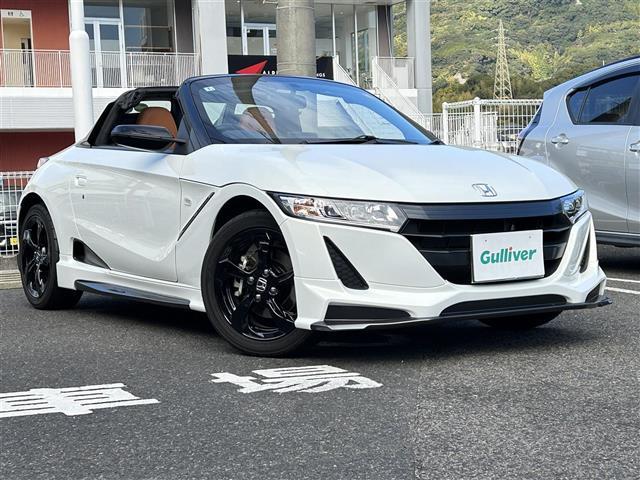 S660 αブルーノレザーエディション ワンオーナー/純正ディスプレイオーディオ(AM、FM、ハンズフリー)/バックカメラ/プッシュスタート/6MT/HDMI/革巻きステアリング/ステアリングリモコン/電動調整ミラー/クルーズコントロール(2枚目)