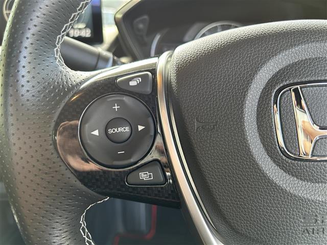 S660 αブルーノレザーエディション ワンオーナー/純正ディスプレイオーディオ(AM、FM、ハンズフリー)/バックカメラ/プッシュスタート/6MT/HDMI/革巻きステアリング/ステアリングリモコン/電動調整ミラー/クルーズコントロール(14枚目)