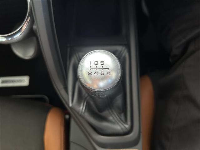 S660 αブルーノレザーエディション ワンオーナー/純正ディスプレイオーディオ(AM、FM、ハンズフリー)/バックカメラ/プッシュスタート/6MT/HDMI/革巻きステアリング/ステアリングリモコン/電動調整ミラー/クルーズコントロール(26枚目)