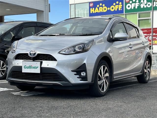 アクア クロスオーバー　純正ＳＤナビ／衝突軽減ブレーキ／前方ドライブレコーダー／全方位カメラ／ステアリングスイッチ／純正フロアマット／ハーフレザーシート／ＬＤＡ／ドアバイザー／オートライト／ＥＴＣ（4枚目）