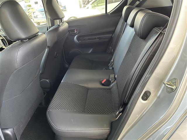 アクア クロスオーバー　純正ＳＤナビ／衝突軽減ブレーキ／前方ドライブレコーダー／全方位カメラ／ステアリングスイッチ／純正フロアマット／ハーフレザーシート／ＬＤＡ／ドアバイザー／オートライト／ＥＴＣ（29枚目）