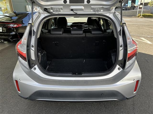 アクア クロスオーバー　純正ＳＤナビ／衝突軽減ブレーキ／前方ドライブレコーダー／全方位カメラ／ステアリングスイッチ／純正フロアマット／ハーフレザーシート／ＬＤＡ／ドアバイザー／オートライト／ＥＴＣ（31枚目）