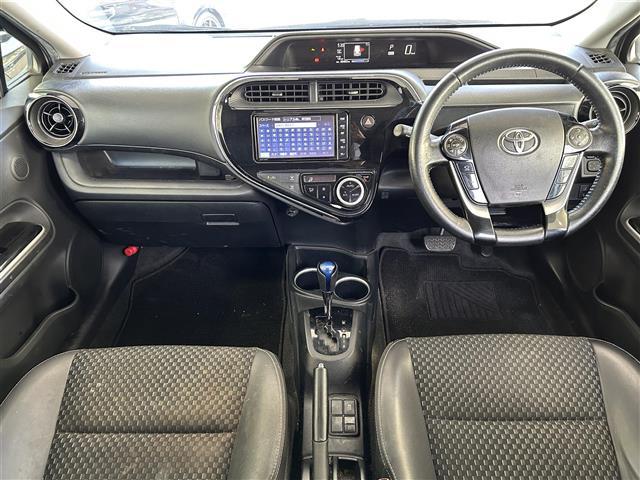 アクア クロスオーバー　純正ＳＤナビ／衝突軽減ブレーキ／前方ドライブレコーダー／全方位カメラ／ステアリングスイッチ／純正フロアマット／ハーフレザーシート／ＬＤＡ／ドアバイザー／オートライト／ＥＴＣ（42枚目）