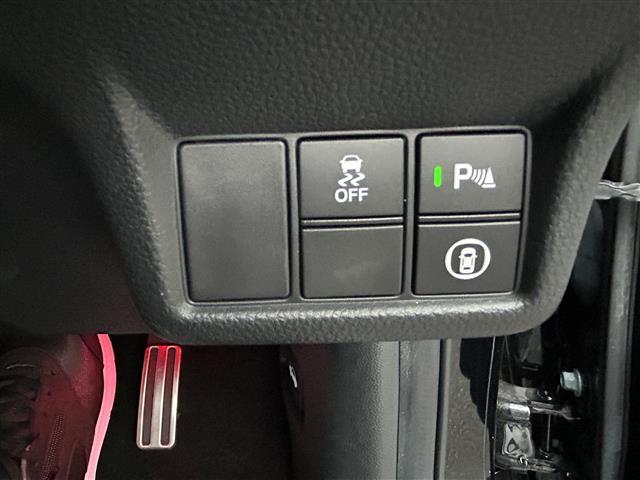 シビック ＥＸ　☆純正ナビ付ディスプレイオーディオ（ＡＭ／ＦＭ／ＴＶ）☆ブルートゥース☆クルーズコントロール追従あり☆レーンキープアシスト☆衝突軽減ブレーキ☆電子パーキングブレーキ☆ブレーキホールド（9枚目）