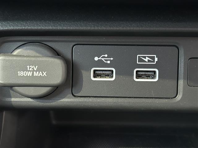 シビック ＥＸ　☆純正ナビ付ディスプレイオーディオ（ＡＭ／ＦＭ／ＴＶ）☆ブルートゥース☆クルーズコントロール追従あり☆レーンキープアシスト☆衝突軽減ブレーキ☆電子パーキングブレーキ☆ブレーキホールド（11枚目）