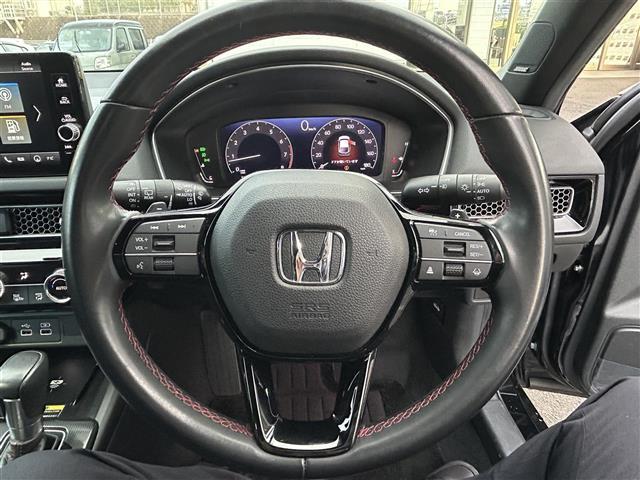 シビック ＥＸ　☆純正ナビ付ディスプレイオーディオ（ＡＭ／ＦＭ／ＴＶ）☆ブルートゥース☆クルーズコントロール追従あり☆レーンキープアシスト☆衝突軽減ブレーキ☆電子パーキングブレーキ☆ブレーキホールド（12枚目）