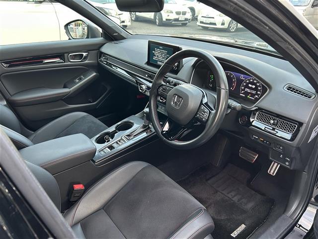 シビック ＥＸ　☆純正ナビ付ディスプレイオーディオ（ＡＭ／ＦＭ／ＴＶ）☆ブルートゥース☆クルーズコントロール追従あり☆レーンキープアシスト☆衝突軽減ブレーキ☆電子パーキングブレーキ☆ブレーキホールド（40枚目）