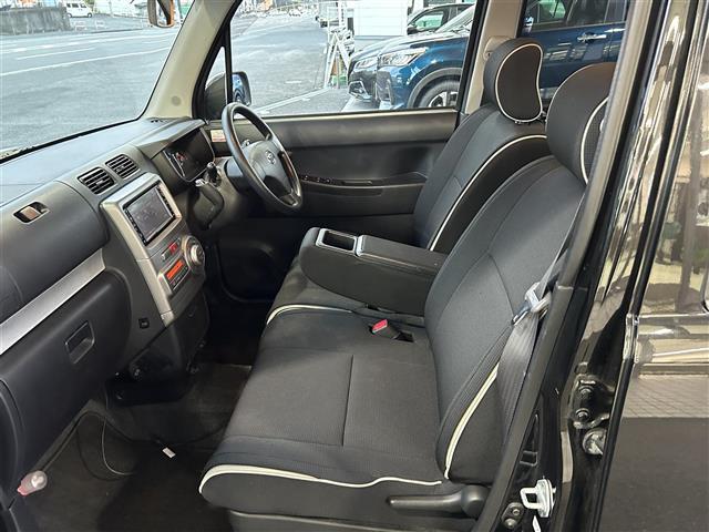 ムーヴコンテ カスタム X 純正ナビ(AM/FM/CD/DVD)/AAC/純正フロアマット/純正アルミホイール/ドアバイザー/電動格納ウィンカーミラー/ABS/イモビライザー/スマートキー/取扱説明書/保証書(24枚目)