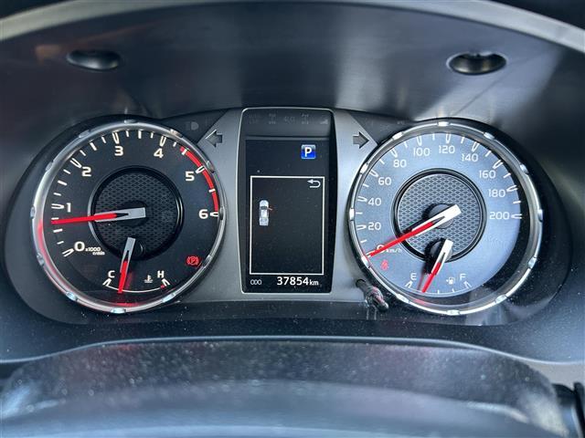 ハイラックス Ｚ　ＧＲスポーツ　純正ナビ／全方位モニター／ワンオーナー／パドルシフト／クルーズコントロール／Ｄ席パワーシート／ステアリングスイッチ／スマートキー／プッシュスタート／ＥＴＣ／全席オートパワーウィンドウ／４ＷＤ（5枚目）