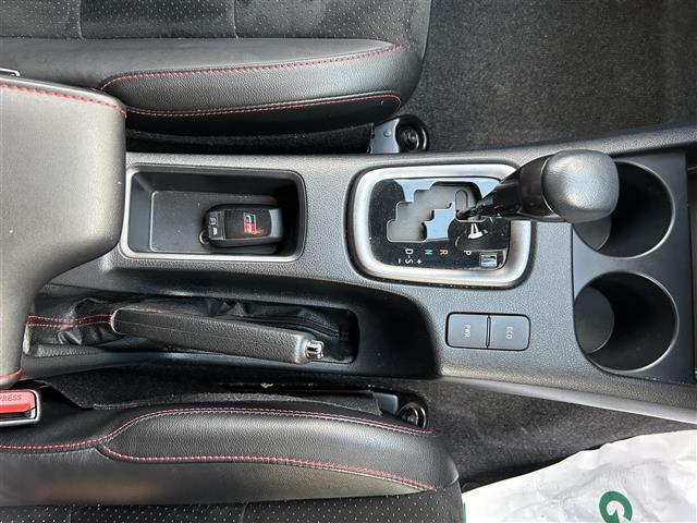 ハイラックス Ｚ　ＧＲスポーツ　純正ナビ／全方位モニター／ワンオーナー／パドルシフト／クルーズコントロール／Ｄ席パワーシート／ステアリングスイッチ／スマートキー／プッシュスタート／ＥＴＣ／全席オートパワーウィンドウ／４ＷＤ（16枚目）