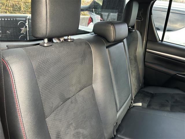 ハイラックス Ｚ　ＧＲスポーツ　純正ナビ／全方位モニター／ワンオーナー／パドルシフト／クルーズコントロール／Ｄ席パワーシート／ステアリングスイッチ／スマートキー／プッシュスタート／ＥＴＣ／全席オートパワーウィンドウ／４ＷＤ（22枚目）