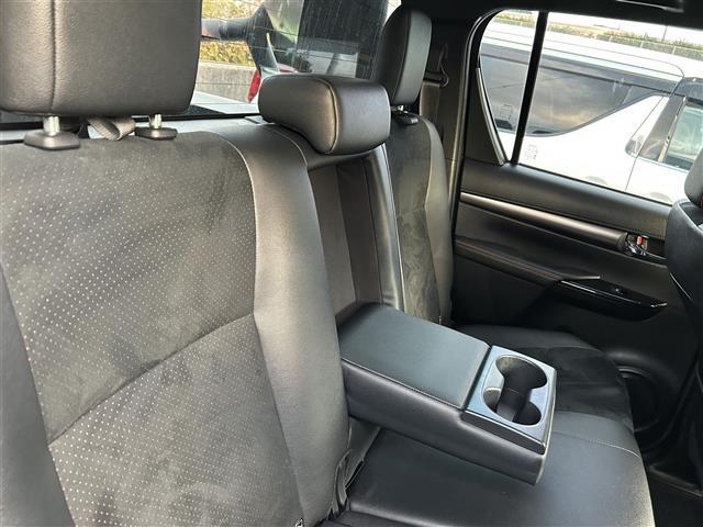 ハイラックス Ｚ　ＧＲスポーツ　純正ナビ／全方位モニター／ワンオーナー／パドルシフト／クルーズコントロール／Ｄ席パワーシート／ステアリングスイッチ／スマートキー／プッシュスタート／ＥＴＣ／全席オートパワーウィンドウ／４ＷＤ（23枚目）