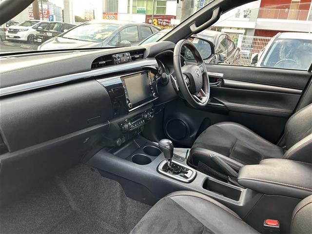 ハイラックス Ｚ　ＧＲスポーツ　純正ナビ／全方位モニター／ワンオーナー／パドルシフト／クルーズコントロール／Ｄ席パワーシート／ステアリングスイッチ／スマートキー／プッシュスタート／ＥＴＣ／全席オートパワーウィンドウ／４ＷＤ（24枚目）