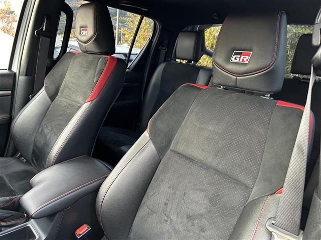 ハイラックス Ｚ　ＧＲスポーツ　純正ナビ／全方位モニター／ワンオーナー／パドルシフト／クルーズコントロール／Ｄ席パワーシート／ステアリングスイッチ／スマートキー／プッシュスタート／ＥＴＣ／全席オートパワーウィンドウ／４ＷＤ（25枚目）