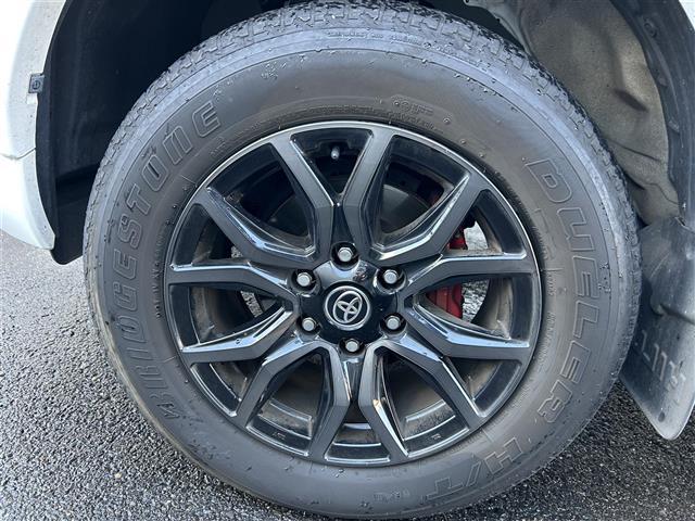 ハイラックス Ｚ　ＧＲスポーツ　純正ナビ／全方位モニター／ワンオーナー／パドルシフト／クルーズコントロール／Ｄ席パワーシート／ステアリングスイッチ／スマートキー／プッシュスタート／ＥＴＣ／全席オートパワーウィンドウ／４ＷＤ（40枚目）