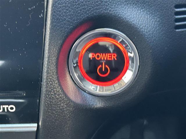 シャトル ハイブリッド　ホンダセンシング　純正ナビ／Ｂカメラ／ドラレコ／クルコン／ＥＴＣ／Ｐスタート／スマートキー／純正フロアマット／ＡＢＳ／ＬＫＡＳ／ＣＭＢＳ／ＶＳＡ／路外逸脱抑制機能／光軸調整ダイヤル／ＳＲＳエアバッグ／ＩＳＯＦＩＸ（8枚目）