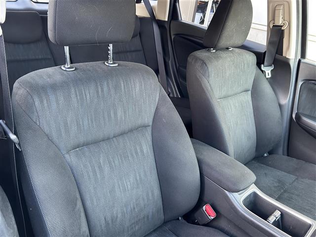 シャトル ハイブリッド　ホンダセンシング　純正ナビ／Ｂカメラ／ドラレコ／クルコン／ＥＴＣ／Ｐスタート／スマートキー／純正フロアマット／ＡＢＳ／ＬＫＡＳ／ＣＭＢＳ／ＶＳＡ／路外逸脱抑制機能／光軸調整ダイヤル／ＳＲＳエアバッグ／ＩＳＯＦＩＸ（20枚目）