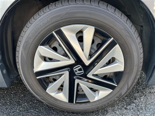 シャトル ハイブリッド　ホンダセンシング　純正ナビ／Ｂカメラ／ドラレコ／クルコン／ＥＴＣ／Ｐスタート／スマートキー／純正フロアマット／ＡＢＳ／ＬＫＡＳ／ＣＭＢＳ／ＶＳＡ／路外逸脱抑制機能／光軸調整ダイヤル／ＳＲＳエアバッグ／ＩＳＯＦＩＸ（34枚目）