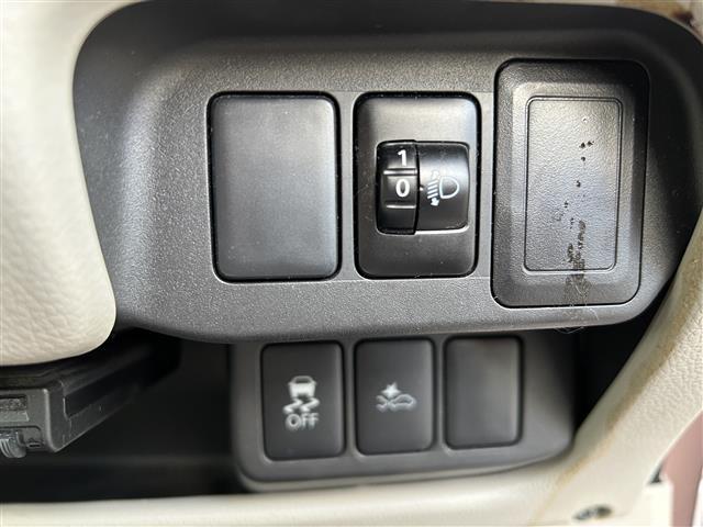 デイズ X ワンオーナー/純正ナビ(BT/フルセグTV/CD)/アラウンドビューモニター/エマージェンシーブレーキ/ETC/スマートキー/プッシュスタート/ステアリングスイッチ/Aストップ(14枚目)