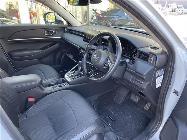 ヴェゼル e:HEV Z メーカーナビ(フルセグTV/AM/FM/BT/APcar/AndAut)/バックカメラ/BSM/ETC/電動リアゲート/クルコン/パドルシフト/DNシートヒーター/ハーフレザー調シートカバー(15枚目)