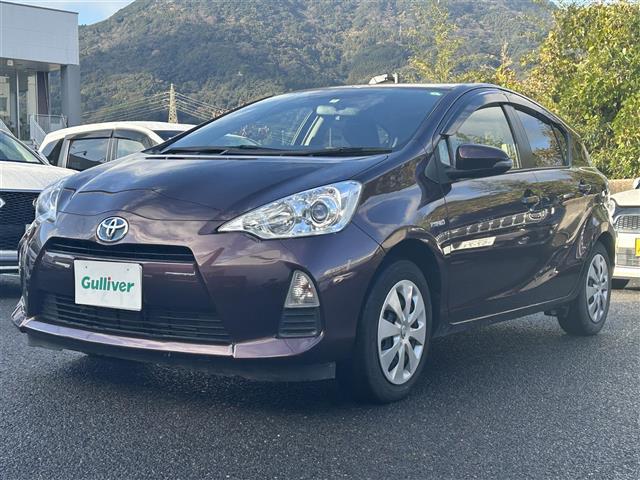 アクア S 純正ナビ(SD/BT/ワンセグTV/CD)/ETC/バックカメラ/キーレス/AAC/ステアリングスイッチ/PS/PW/電格ミラー/ABS/横滑り防止(4枚目)