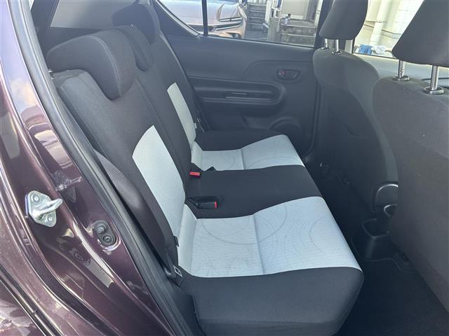 アクア S 純正ナビ(SD/BT/ワンセグTV/CD)/ETC/バックカメラ/キーレス/AAC/ステアリングスイッチ/PS/PW/電格ミラー/ABS/横滑り防止(23枚目)