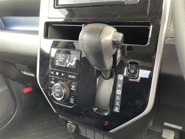 ルーミー カスタムＧ　４ＷＤ／ワンオーナー／純正ＳＤナビ（ＡＭ／ＦＭ／ＣＤ／ＳＤ／ＢＴ）／ワンセグ（走行中視聴不可）／バックカメラ／アイドリングストップ／ウィンカーミラー／ドアバイザー／パワースライドドア／ＥＴＣ／フォグ（10枚目）
